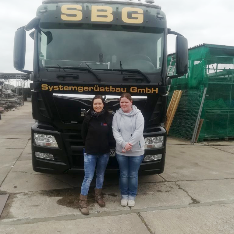 Madleen Gathow und Stefanie Preis